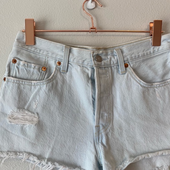 LEVI’S ✨✨ - Picture 6 of 7